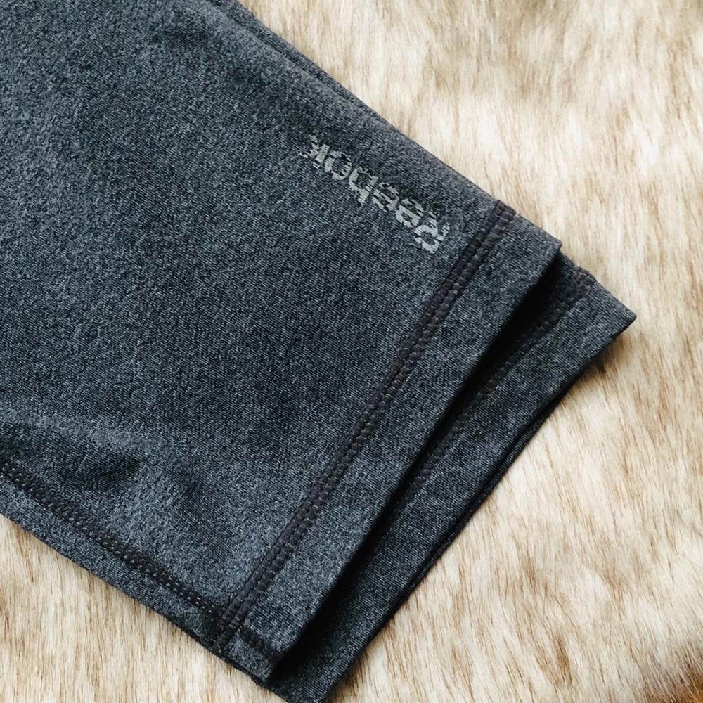 Grey Reebok Workout Capris Size Small - Picture 3 of 5